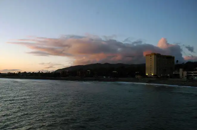 Crowne Plaza, Ventura, CA – photograph by Dennis R. Ling